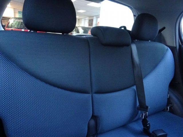 2005 Toyota Yaris 1.3 VVT-I 5d image 7