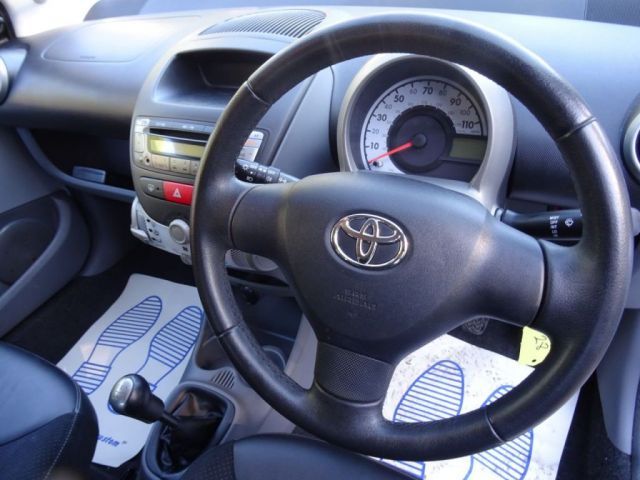 2009 Toyota Aygo 1.0 VVT-I 5d image 7