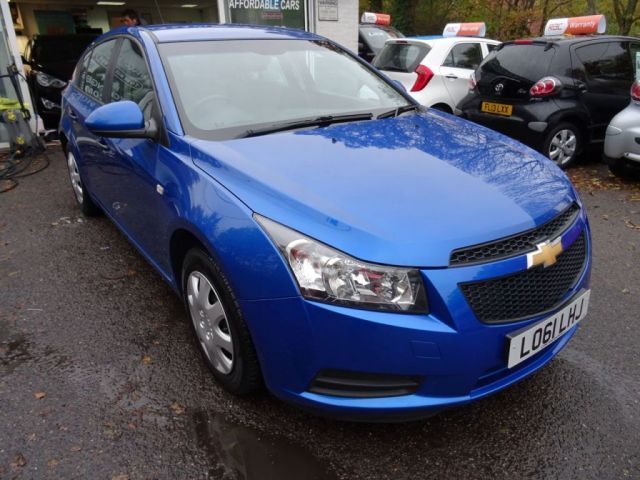 2012 Chevrolet Cruze 1.6 LS 5d image 1