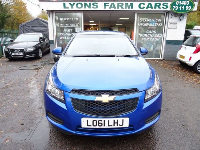 2012 Chevrolet Cruze 1.6 LS 5d image 3