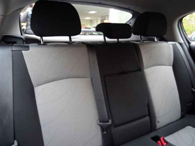 2012 Chevrolet Cruze 1.6 LS 5d image 7