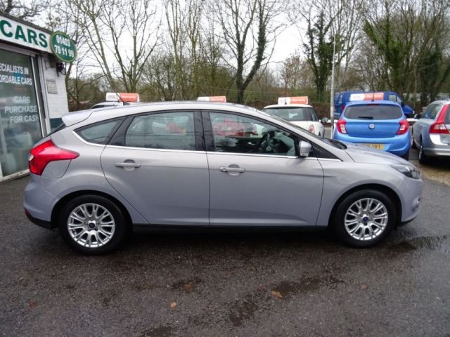 2011 Ford Focus 1.6 5d image 3