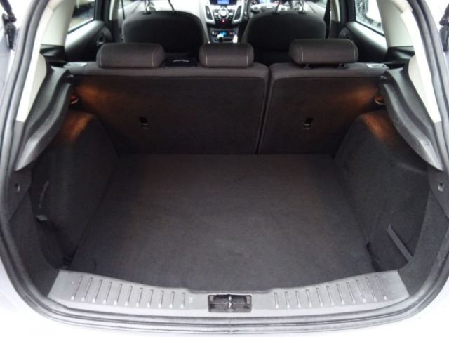 2011 Ford Focus 1.6 5d image 7