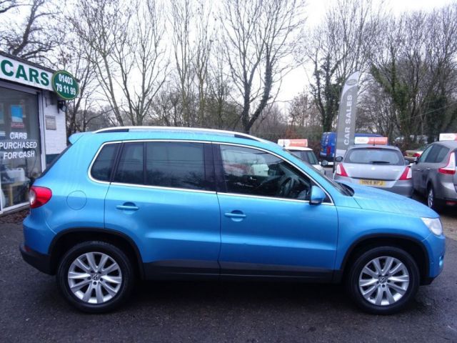 2008 Volkswagen Tiguan 2.0 SE TDI 5d image 4