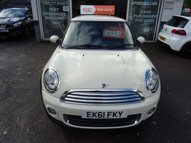 2011 MINI Hatch One 1.6 3d image 3