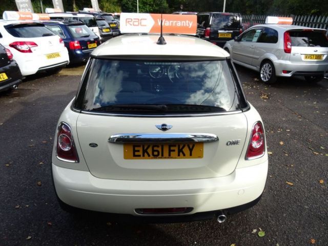2011 MINI Hatch One 1.6 3d image 5