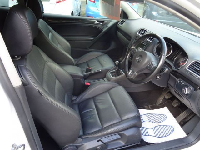 2011 Volkswagen Golf 1.4 Match TSI 3d image 9