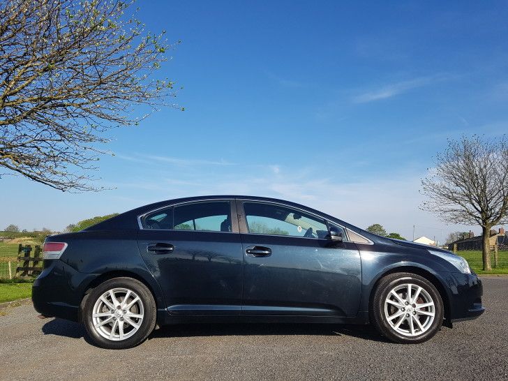 2010 Toyota Avensis 60 2.0d image 3