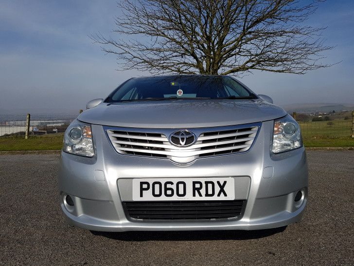 2010 Toyota Avensis 2.0 D-4D image 2