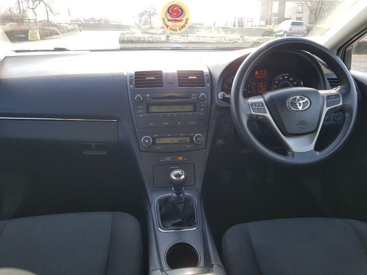 2010 Toyota Avensis 2.0 D-4D image 9