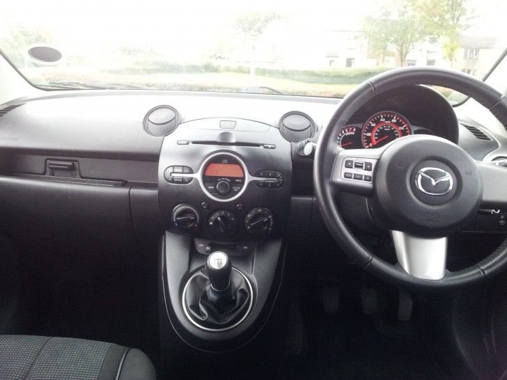 2010 Mazda2 Takuya 1.3 image 10
