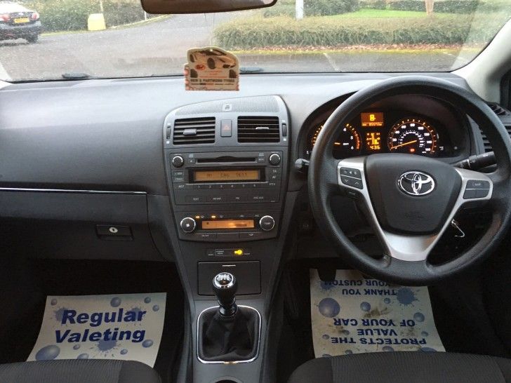 2010 Toyota Avensis 2.0 D-4D image 9