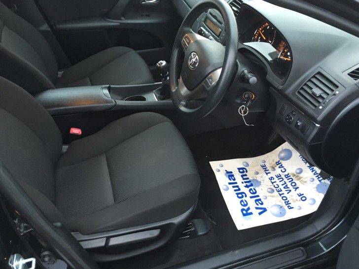 2010 Toyota Avensis 2.0 D-4D image 10