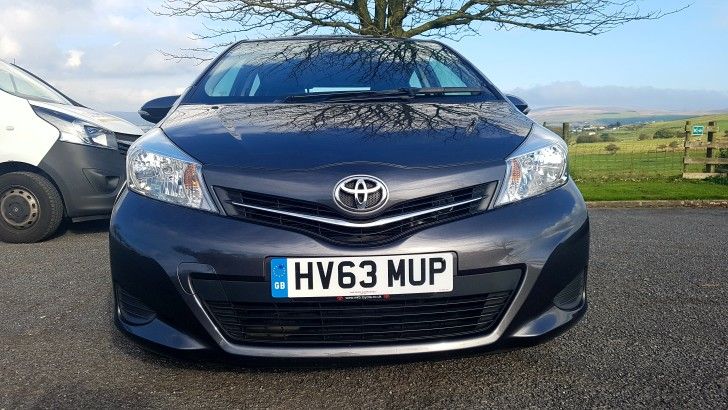 2013 Toyota Yaris 1.4 5dr image 2