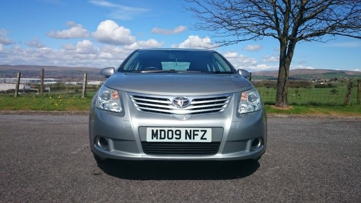 2009 Toyota Avensis 2.0 D-4D T2 4dr image 2