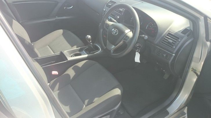 2009 Toyota Avensis 2.0 D-4D T2 4dr image 9