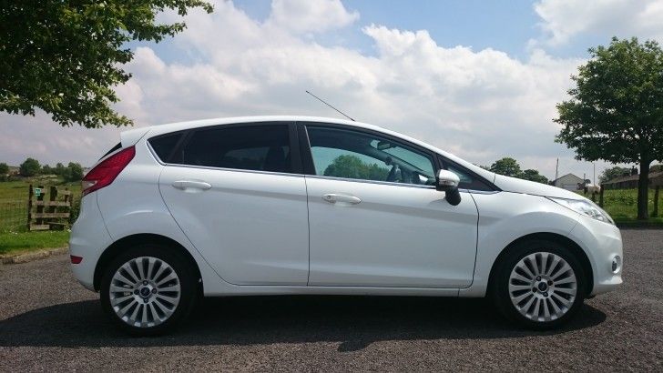 2010 Ford Fiesta 1.6 image 4