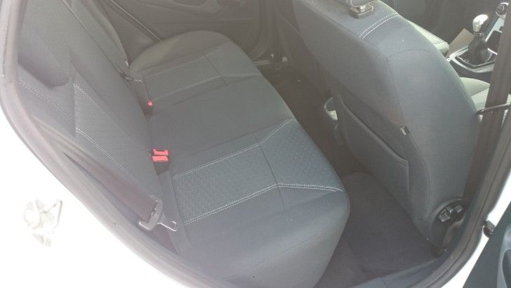 2010 Ford Fiesta 1.6 image 10