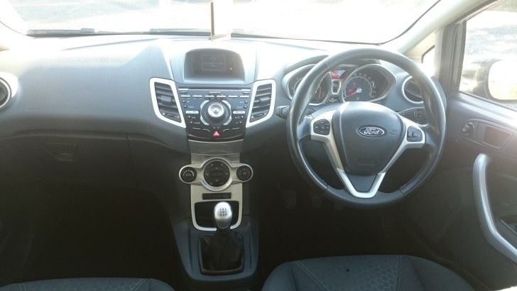 2010 Ford Fiesta 1.6TDCI image 9