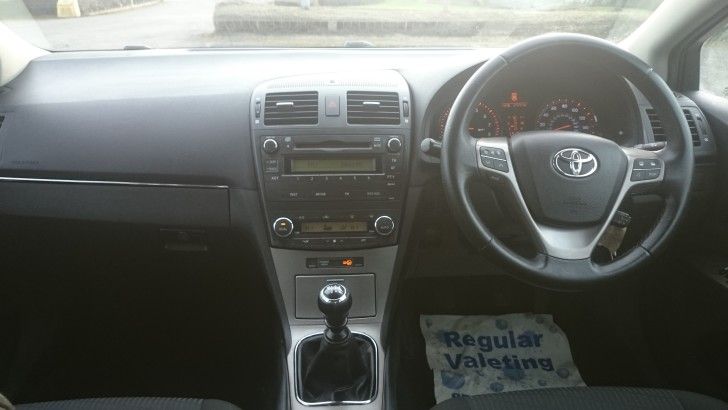 2009 Toyota Avensis 1.8 4dr image 9