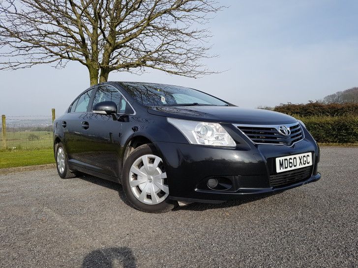 2010 Toyota Avensis 2.0 D-4D image 1