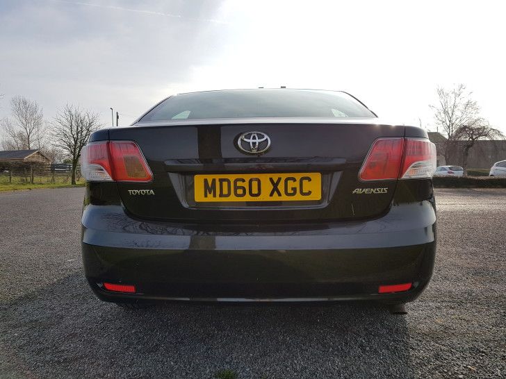 2010 Toyota Avensis 2.0 D-4D image 5