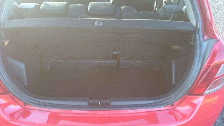 2010 Toyota Yaris 1.4d 4d image 10