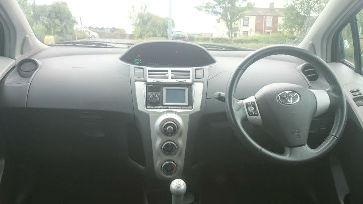 2008 Toyota Yaris 1.3 SR image 9