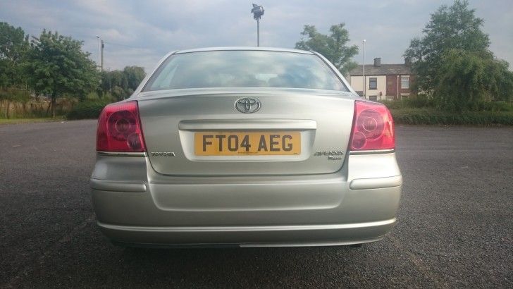 2004 Toyota Avensis 2.0 image 4