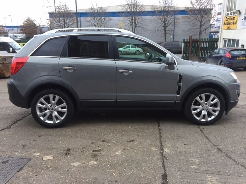 2011 Vauxhall Antara 2.2CDTI AWD SE image 4