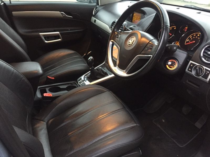 2011 Vauxhall Antara 2.2CDTI AWD SE image 8