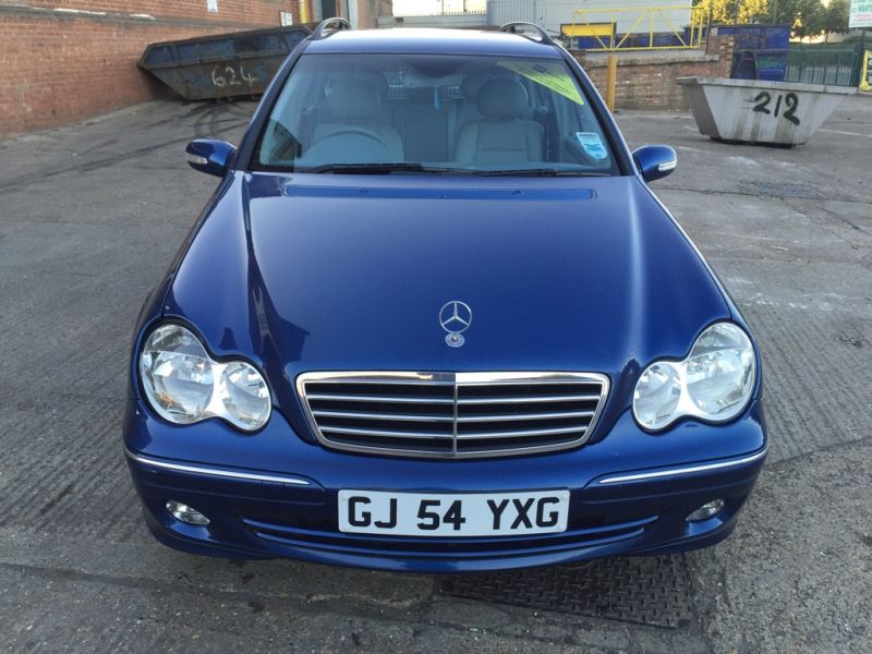 2004 Mercedes C200 CDI image 2