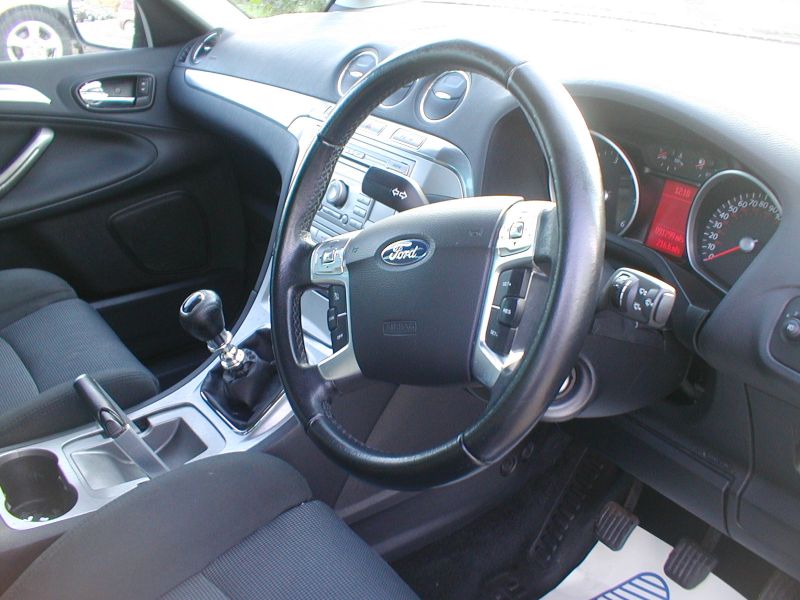 2006 Ford S-Max Titaniumt TDCI image 9