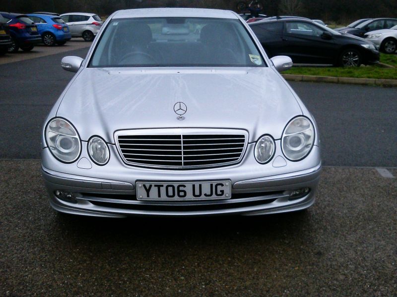 2006 Mercedes E Class 3.0 TD CDI image 2