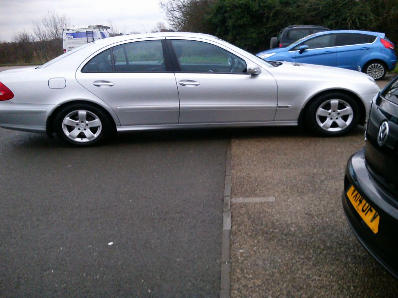 2006 Mercedes E Class 3.0 TD CDI image 4