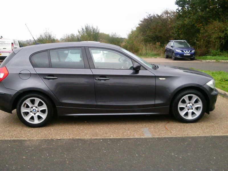 2004 BMW 116 I SE 5dr image 4