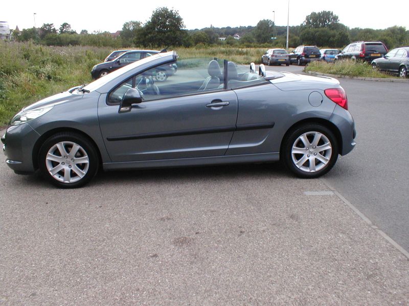 2007 Peugeot 207 CC 1.6 Sport image 4