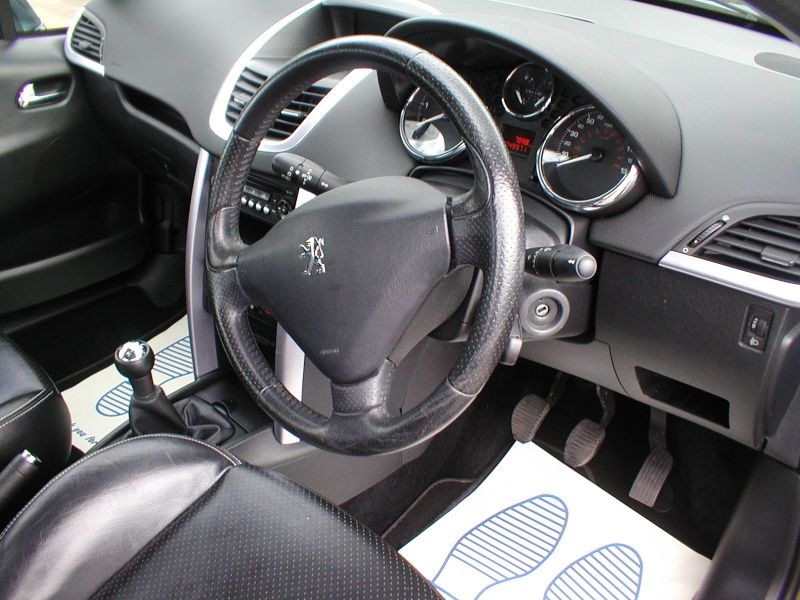 2007 Peugeot 207 CC 1.6 Sport image 7
