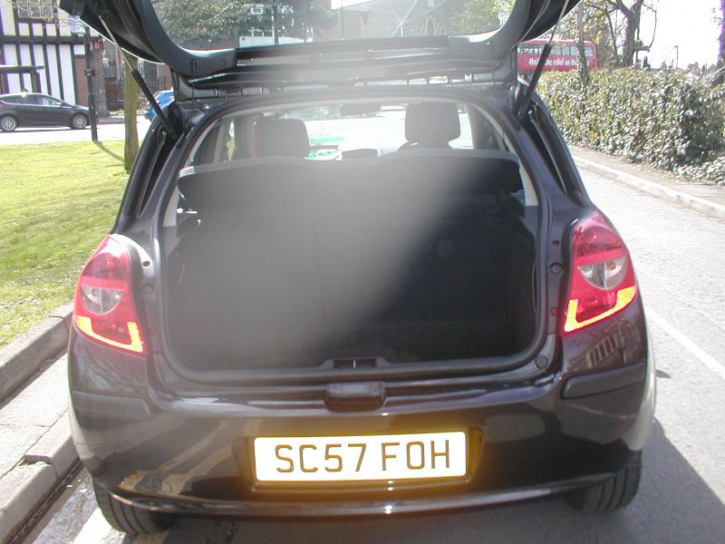 2007 Renault Clio LTD 1.2 16V 5dr image 6