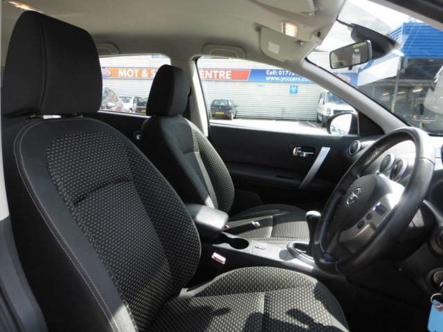 2009 Nissan Qashqai 1.6 Acenta 5d image 7
