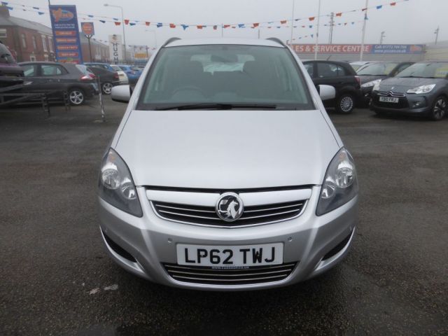 2013 Vauxhall Zafira 1.7 CDTI 5d image 2