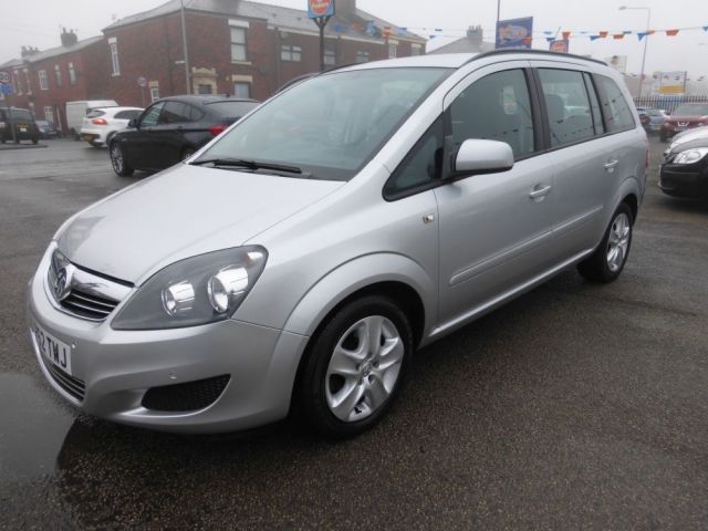 2013 Vauxhall Zafira 1.7 CDTI 5d image 3