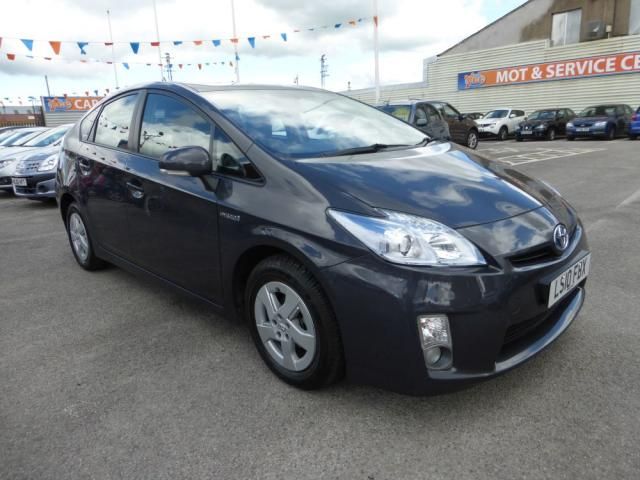 2010 Toyota Prius 1.8 T3 VVT-I 5d image 1