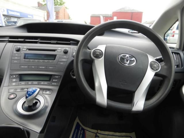 2010 Toyota Prius 1.8 T3 VVT-I 5d image 6