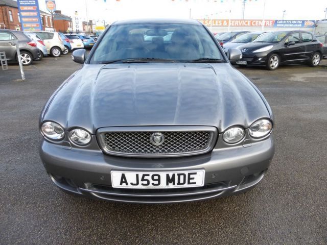 2009 Jaguar X-Type 2.2 SE 4d image 2