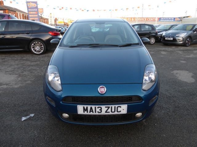 2013 Fiat Punto 1.2 5d image 2