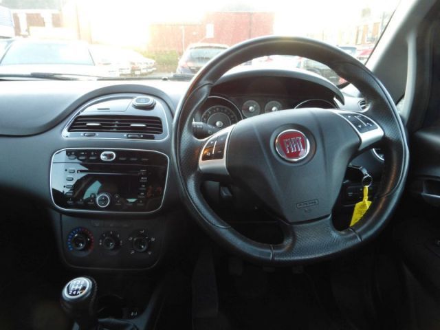 2013 Fiat Punto 1.2 5d image 7