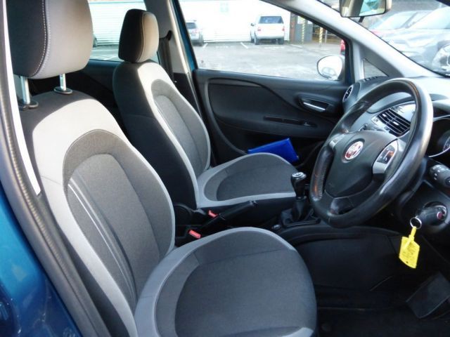 2013 Fiat Punto 1.2 5d image 8