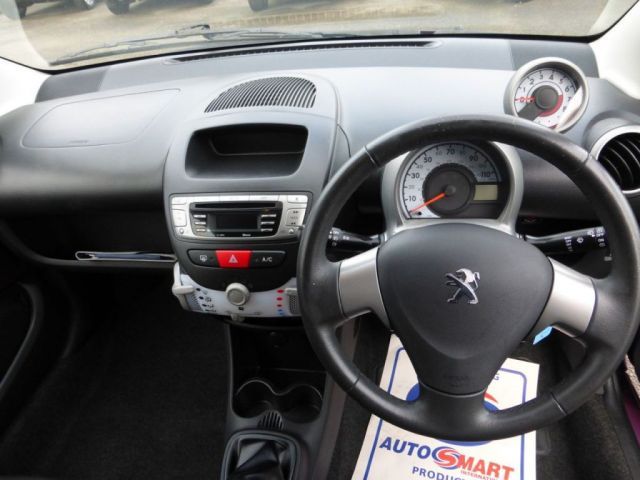 2013 Peugeot 107 1.0 Allure 3d image 8