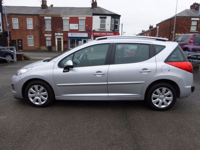 2013 Peugeot 207 1.6 HDI SW 5d image 4